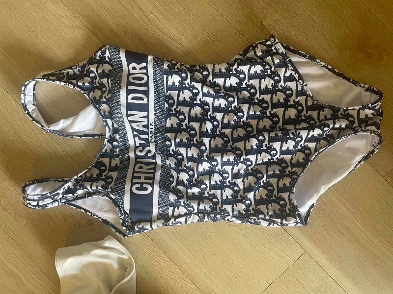 Dior sundbolur