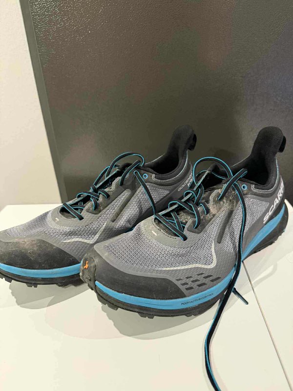 Scarpa skór