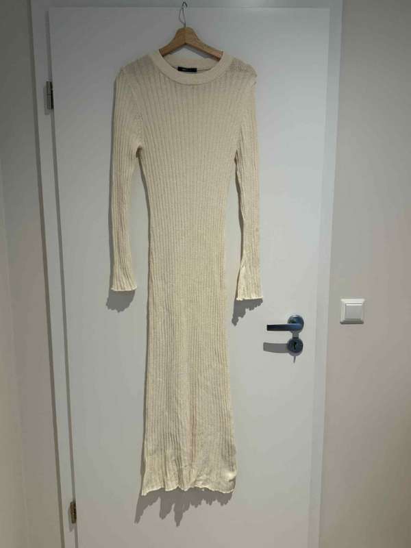 kremaður Gina Tricot kjóll - AMG