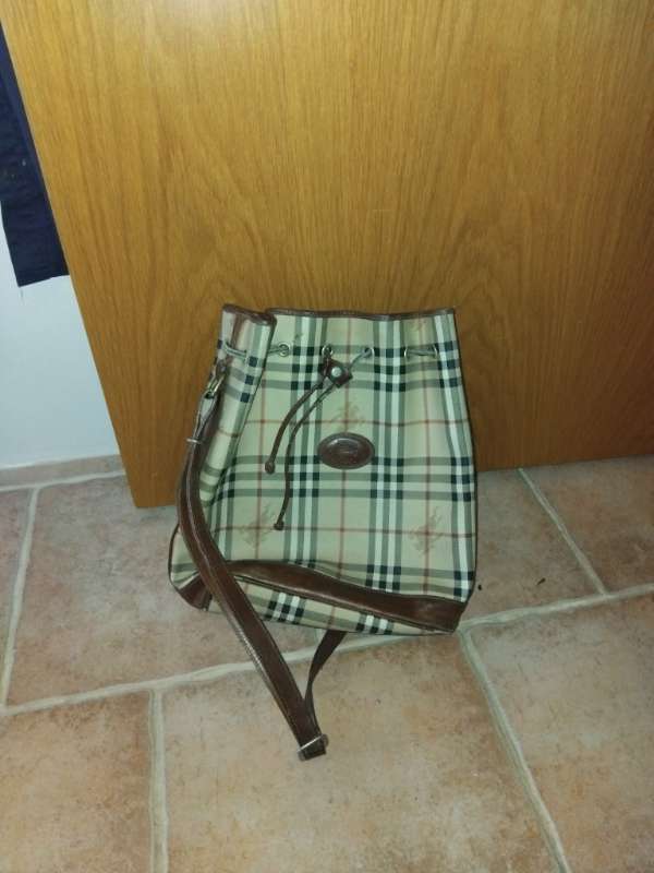 burberry taska