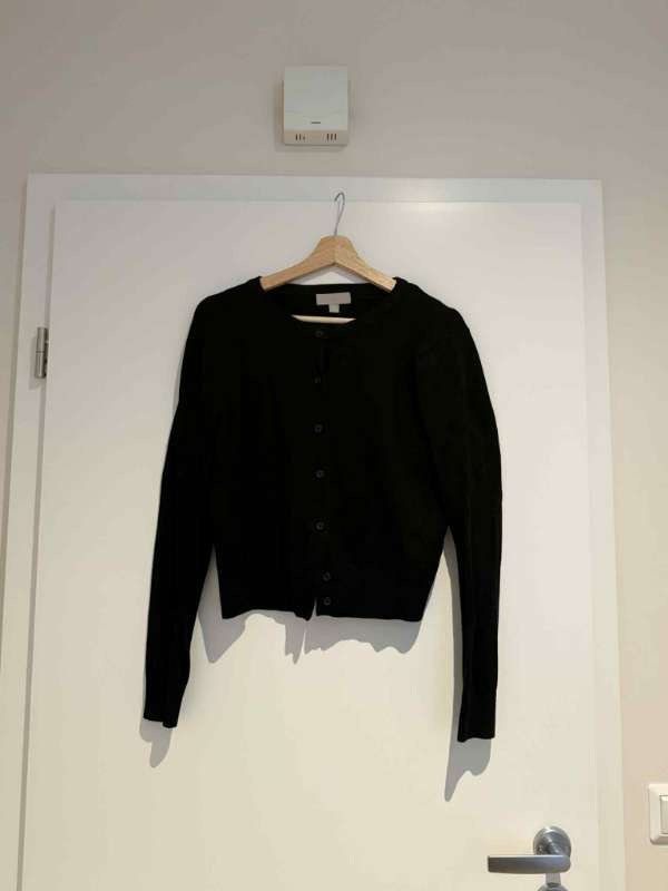 svört HM golla - AMG