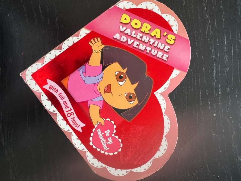 Bók (ensk) Doras Valentine Adventure