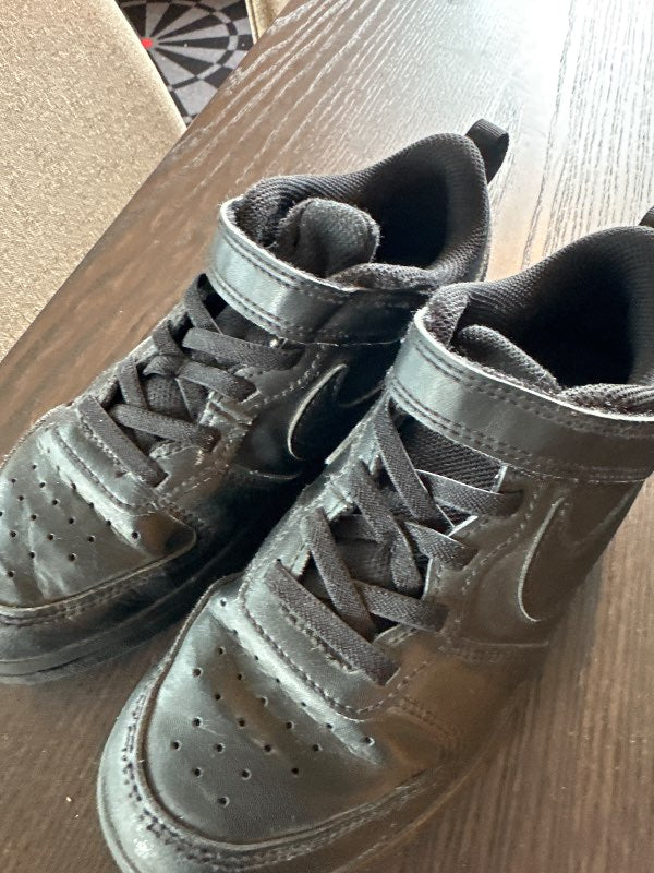 Nike skòr