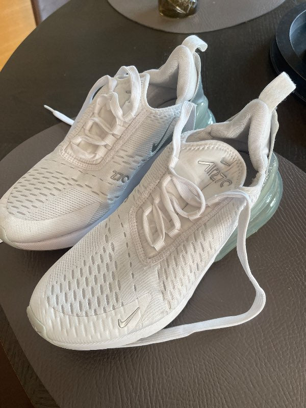 Hvitir air 270 nike
