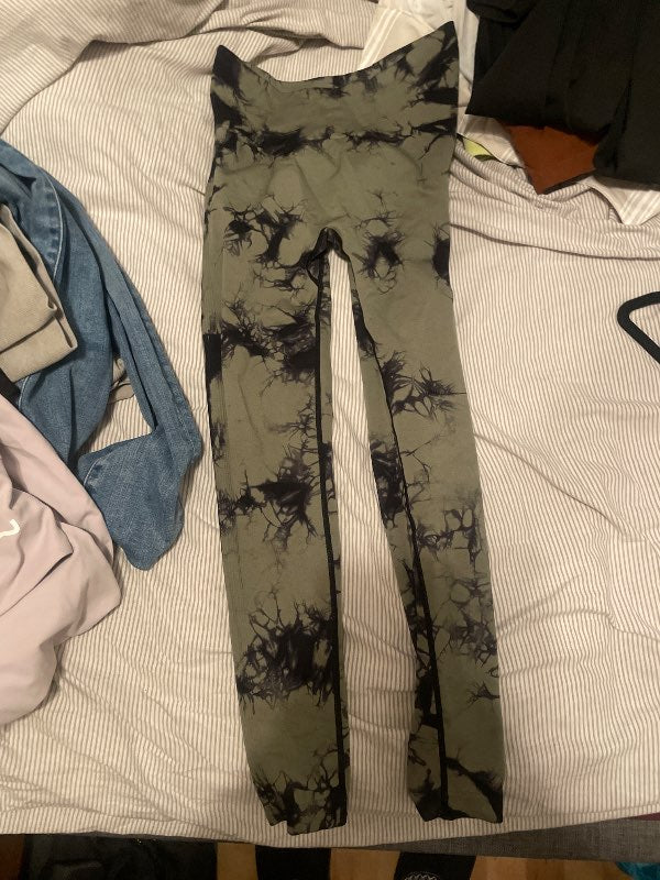 Iþrottabuxur graenar