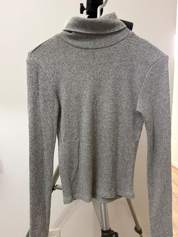 Grey sweter S