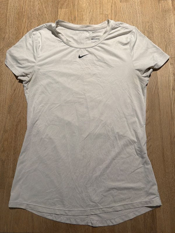 Íþrótta bolur-Nike- hvítur