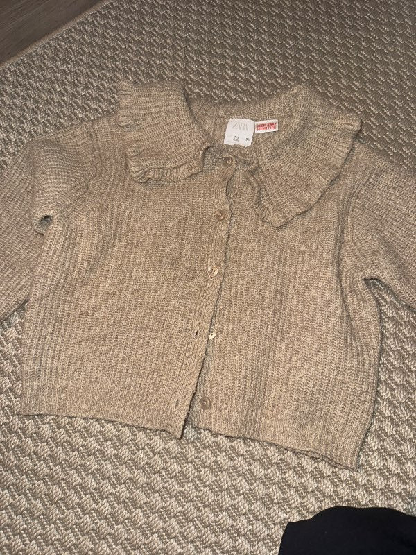 Brún prjónapeysa Zara