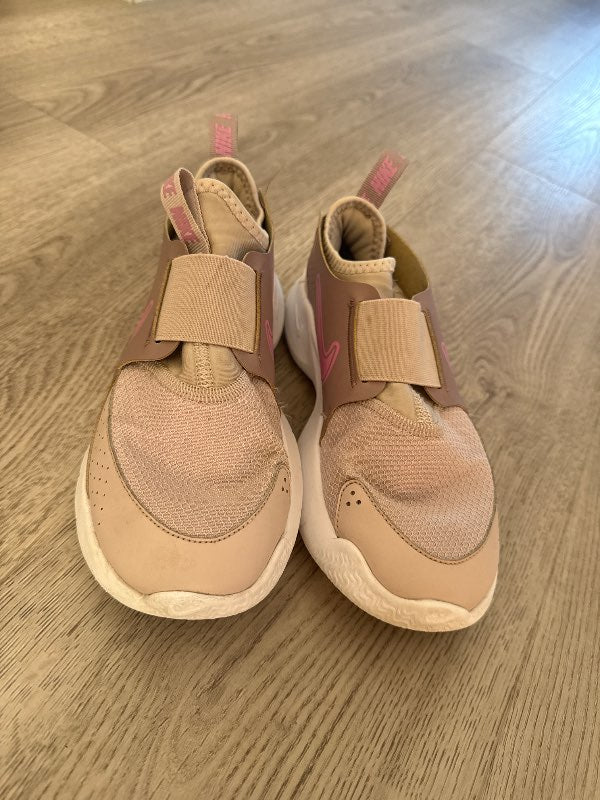 Nike strigaskór