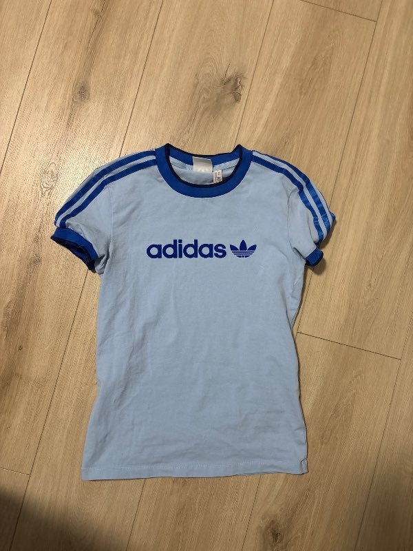 Adidas bolur