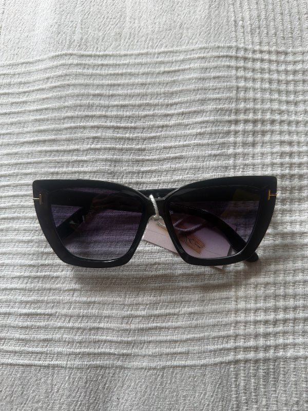 Sunglasses Black and gold