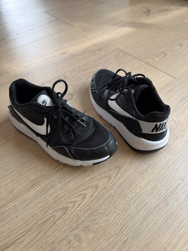 Nike íþróttaskór