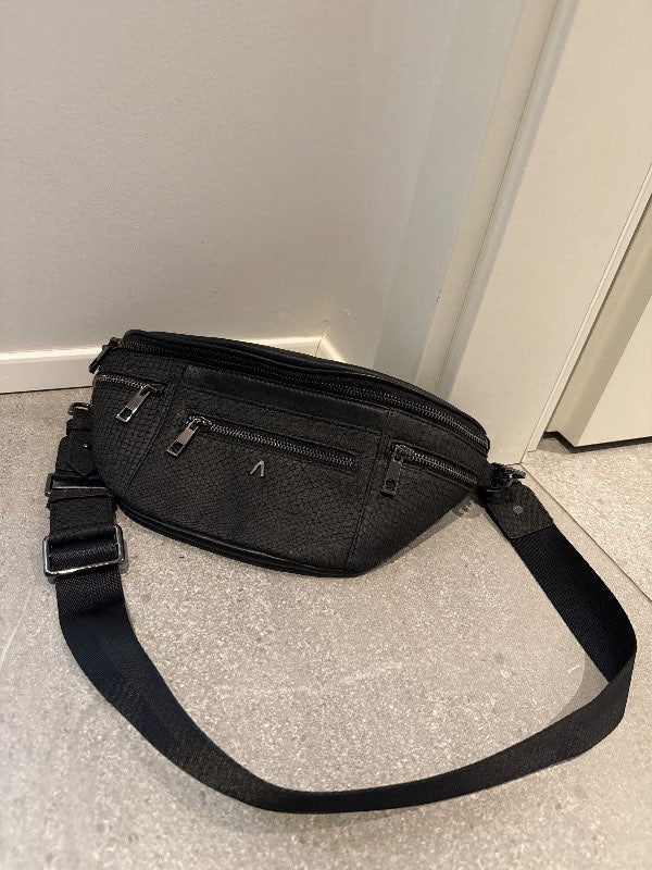 Veski,ekta leður og fiskiroð