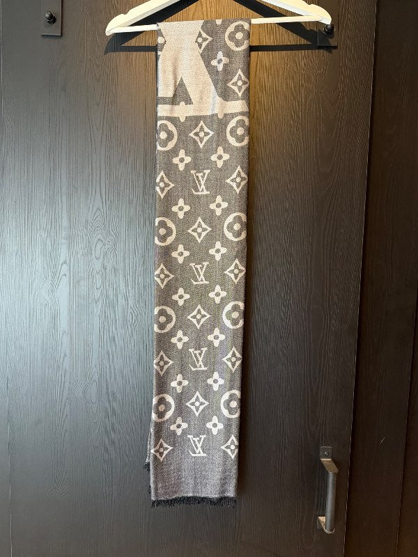 “LV” trefill