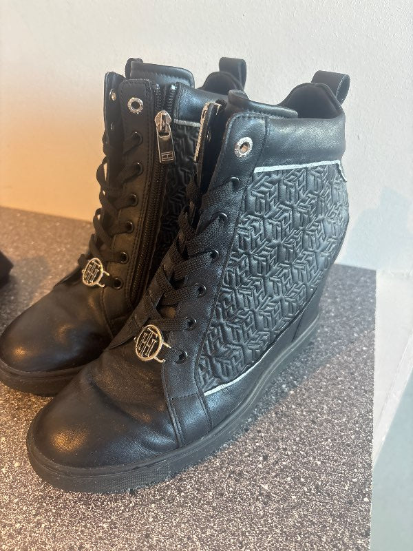 Tommy Hilfiger skór