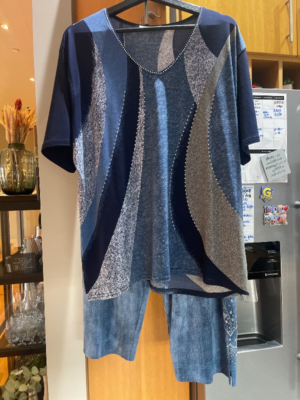 Sett blátt með steinum buxur með