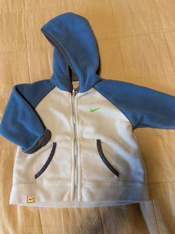 Nike flíspeysa