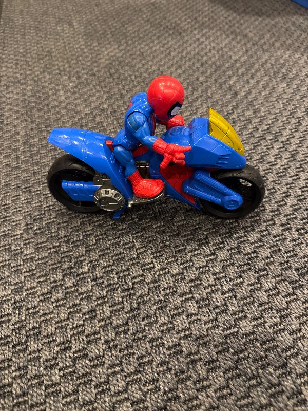 Spiderman á mótorhjóli