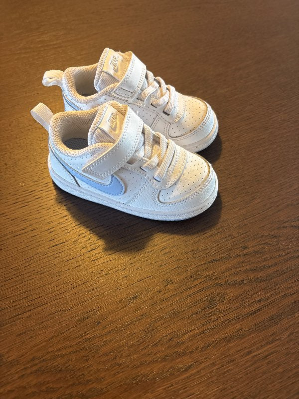 Nike skór hvítir