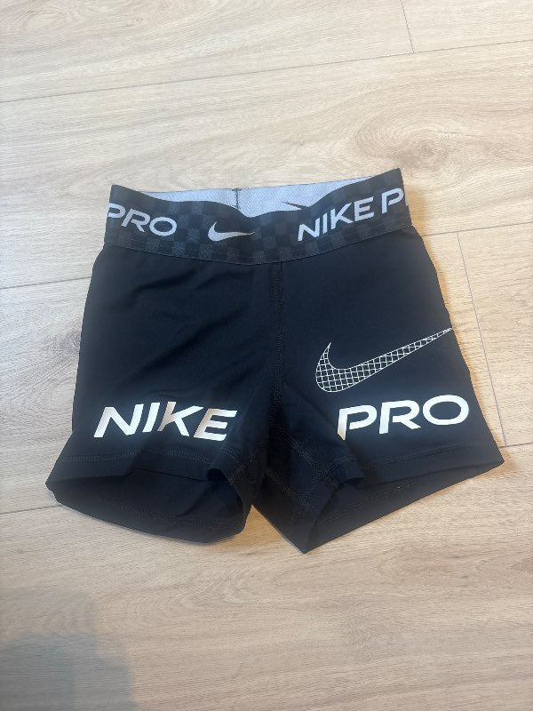Nike pro