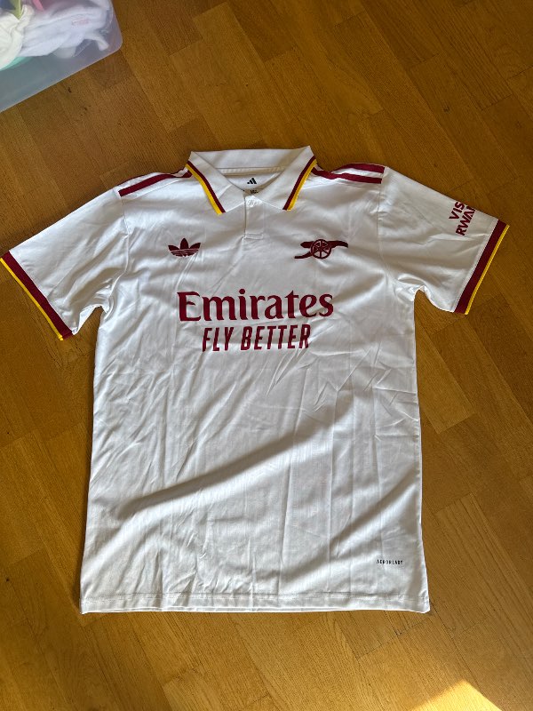 Arsenal búningur (fake;)