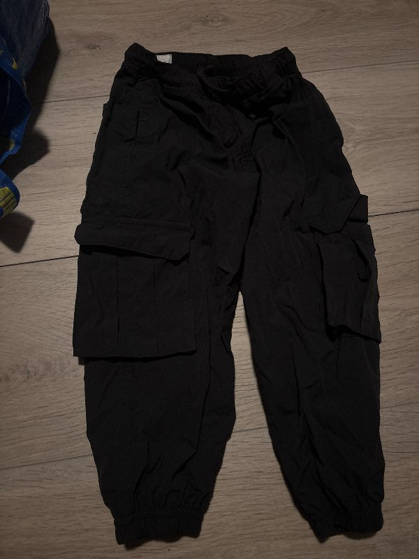 Svartar buxur með vasa