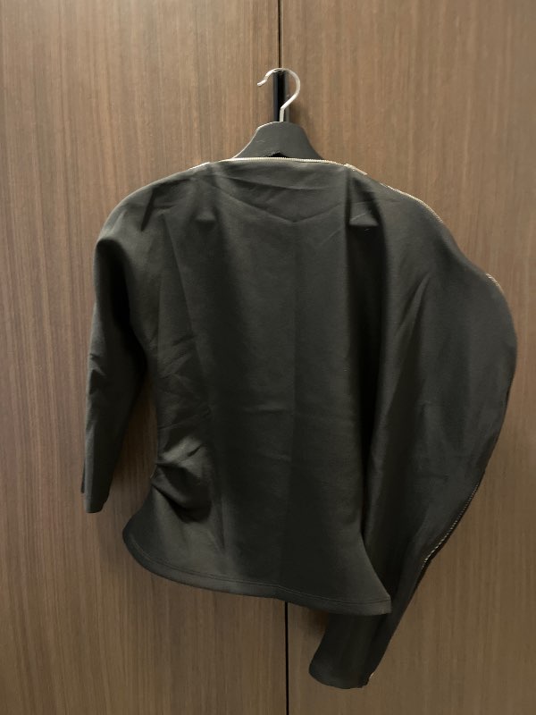 ASOS svört blússa