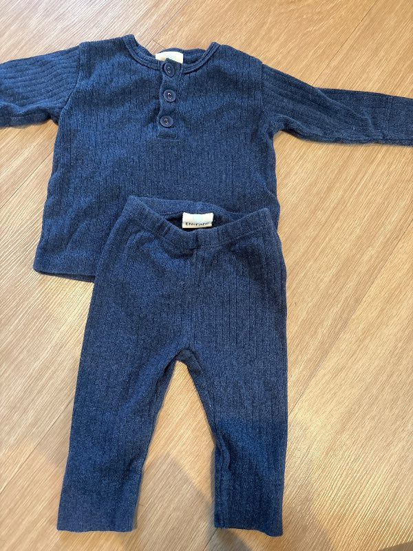 Enfant sett blátt