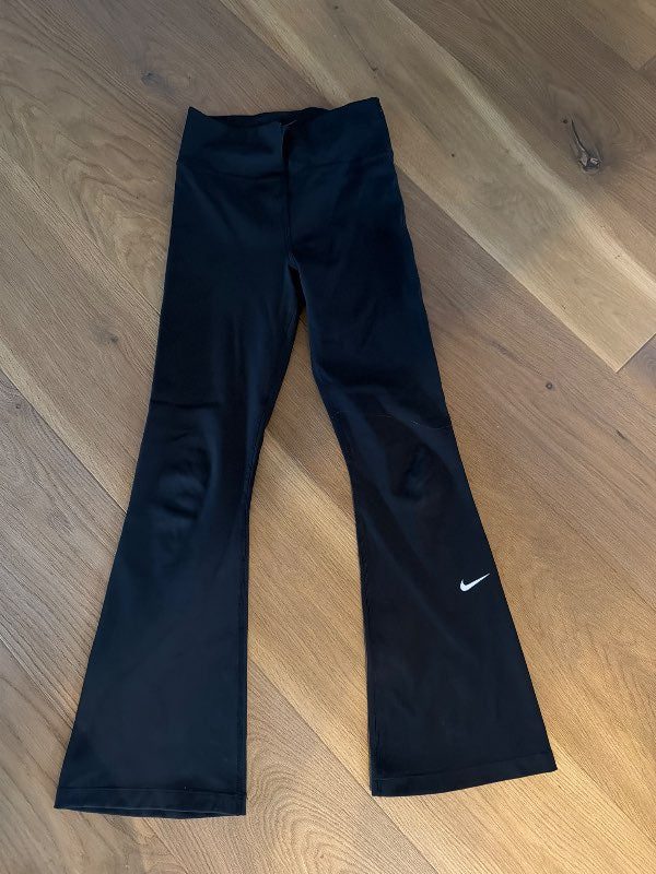 Nike buxur
