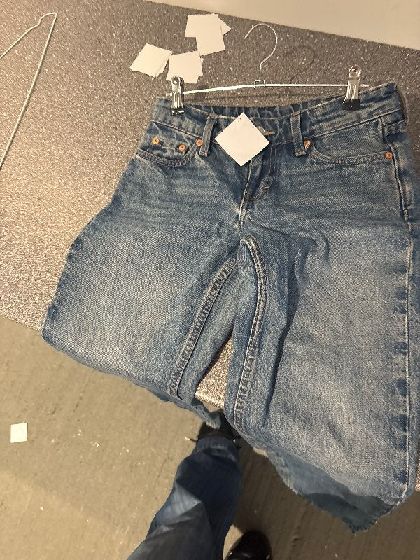 Gallabuxur low wasted dökkbláar