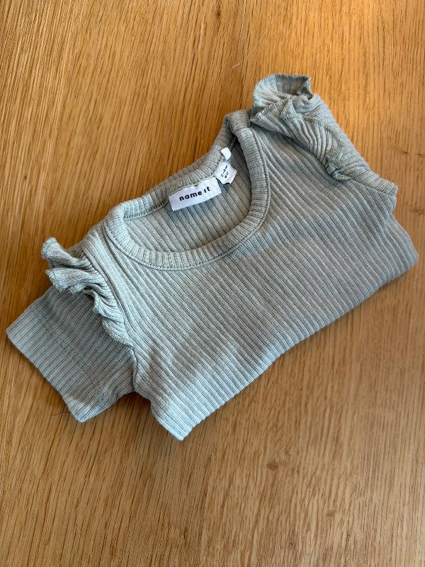 Name it græn samfella