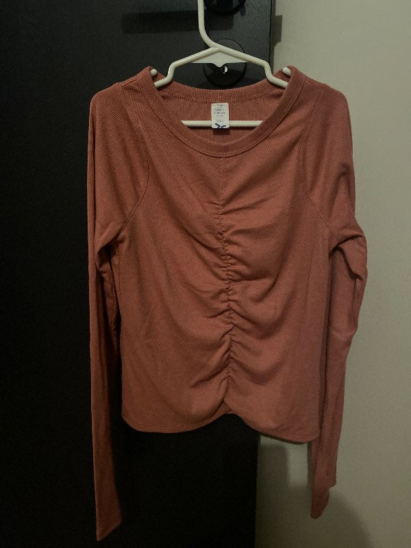 Bleikur síðerma bolur