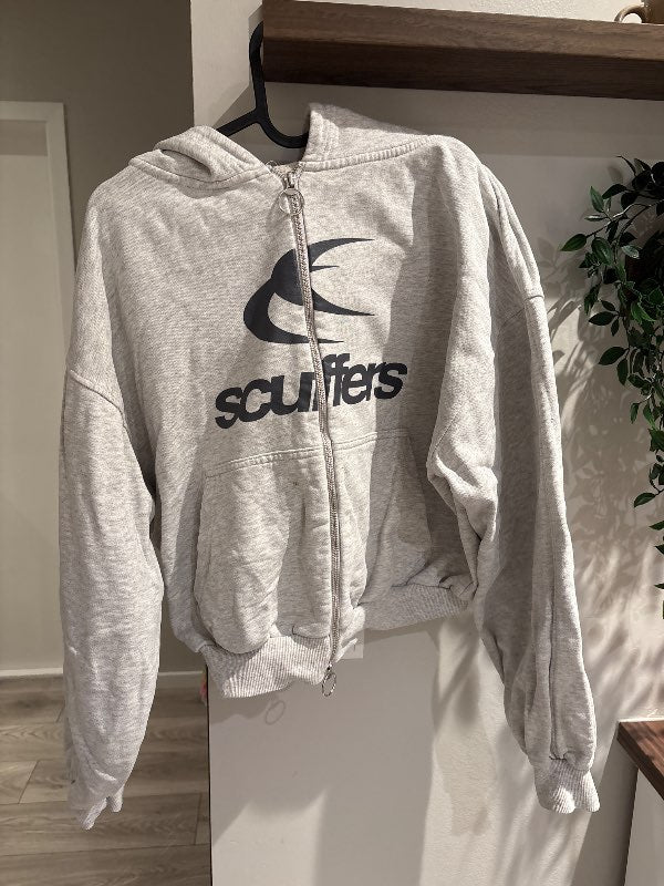 Scuffers grá hettupeysa LG