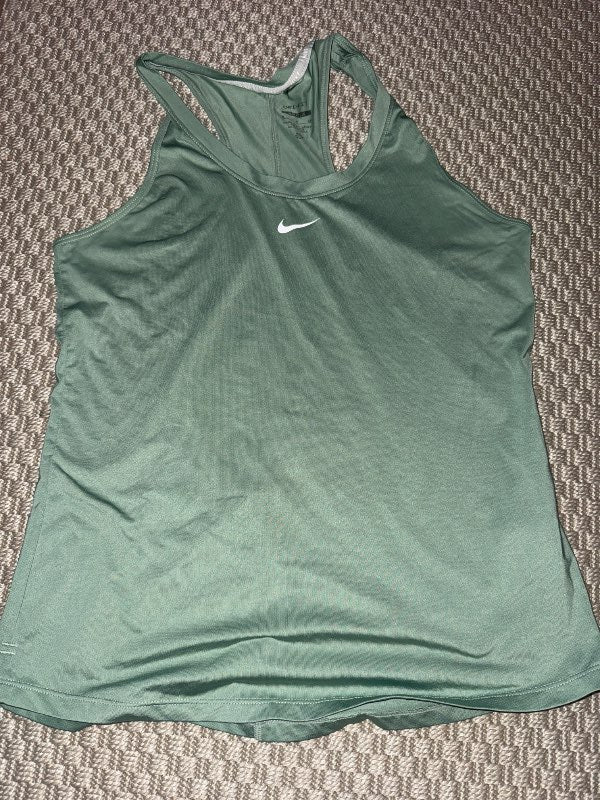 Grænn Nike bolur