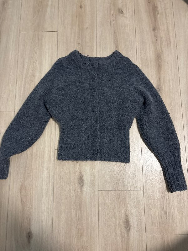 Gina tricot peysa