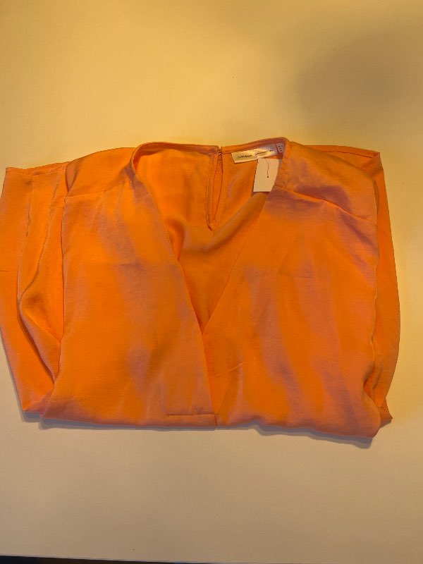 V In wear bolur