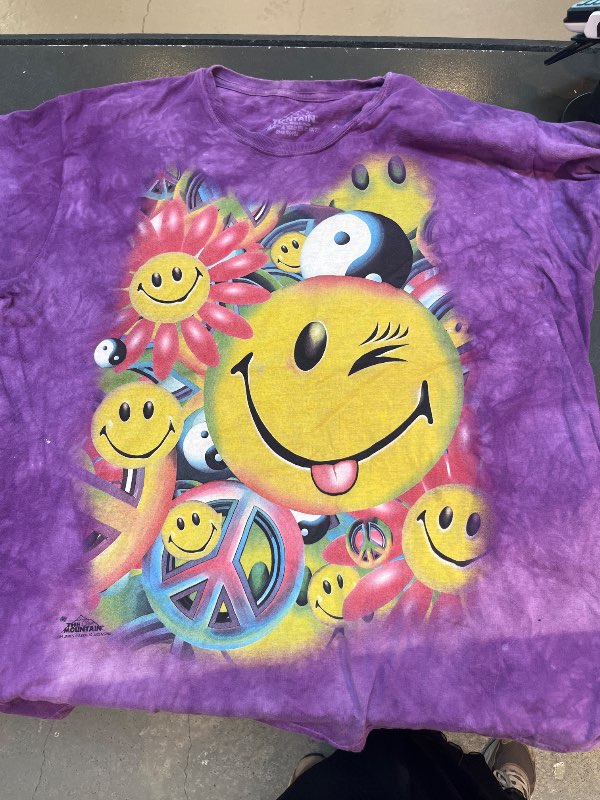 Fjólublár smile bolur