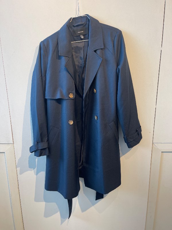 Dökkblá kápa