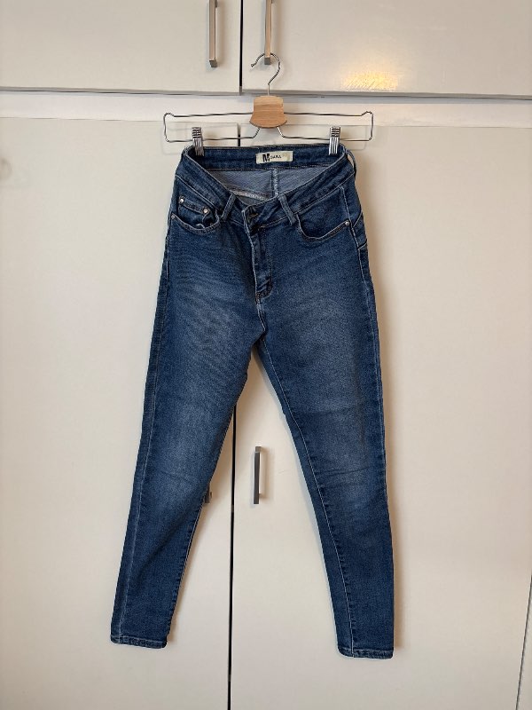 Jeans sara