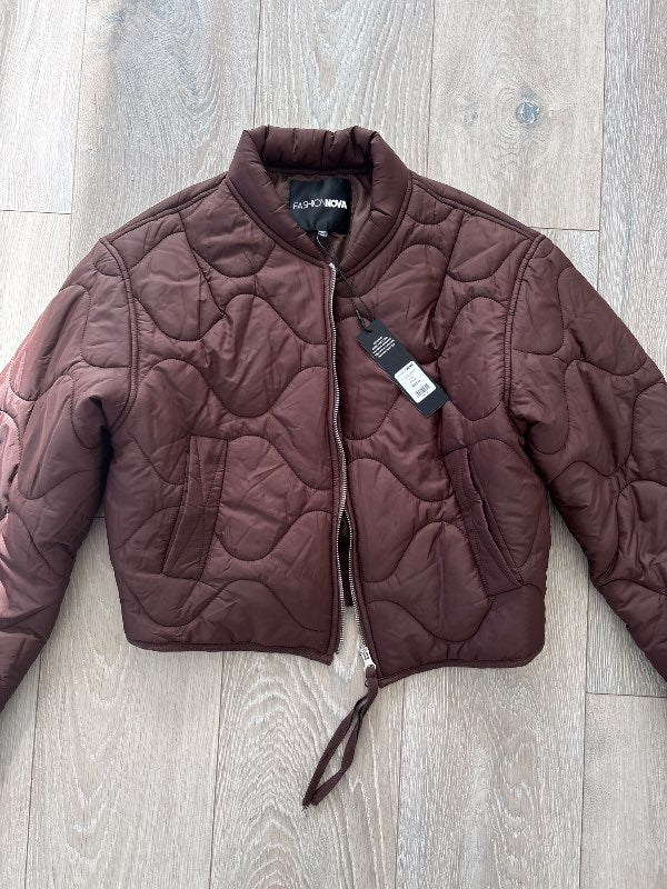 Stuttur brúnn jakki fashion nova