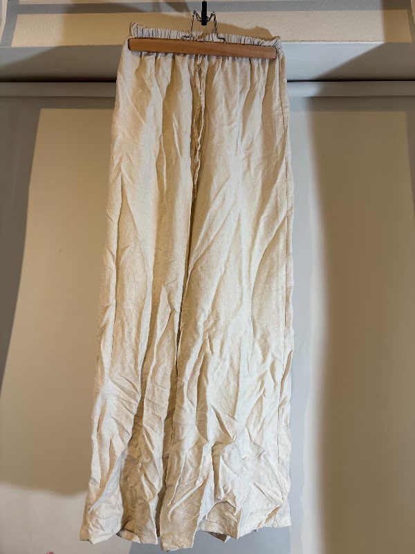 Ljósar léttar buxur. Uk