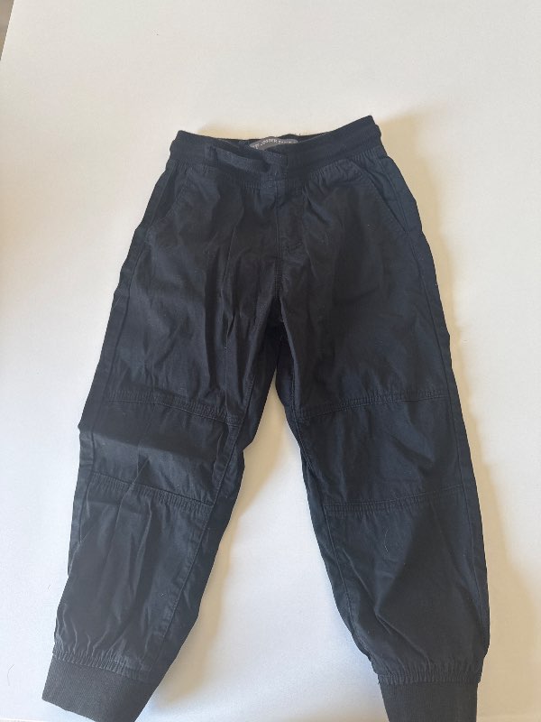 Svartar buxur cargo