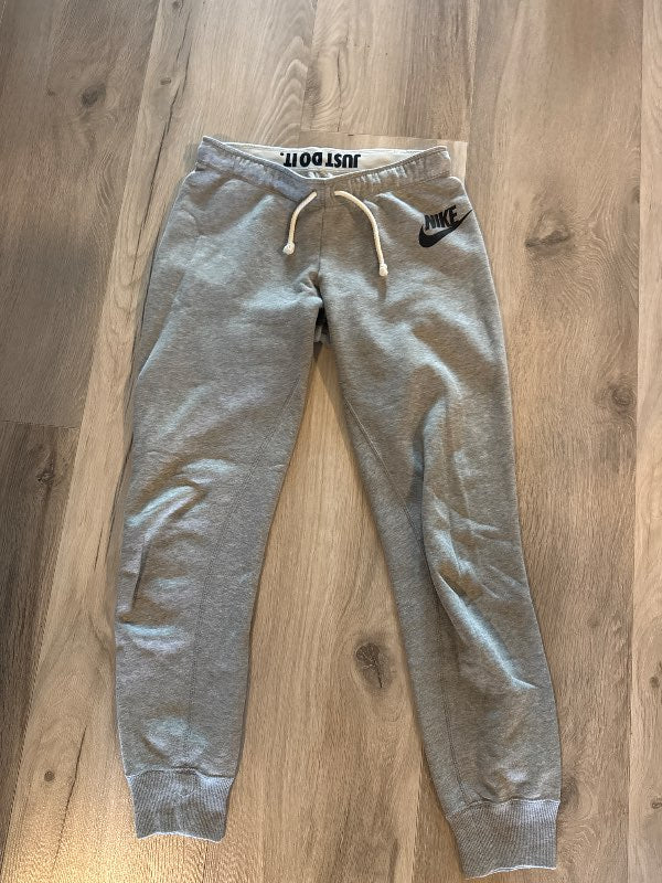 Nike just do it jogging buxur gráar