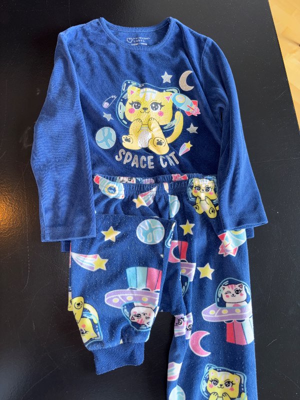 Náttföt space