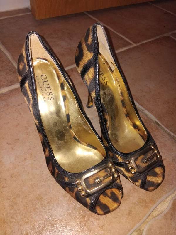 leopard guess skór