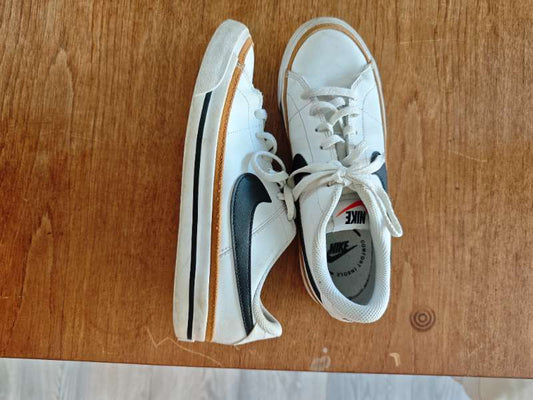 Nike hvítir skór