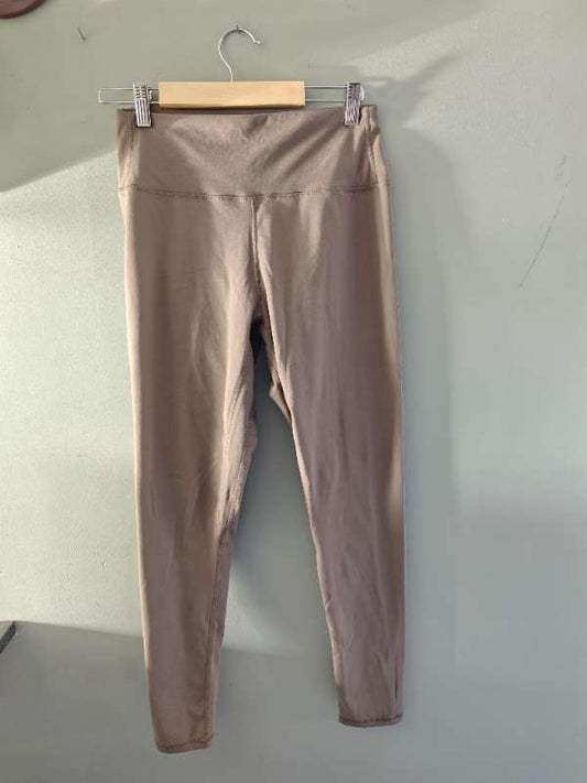 Brúnar íþr buxur