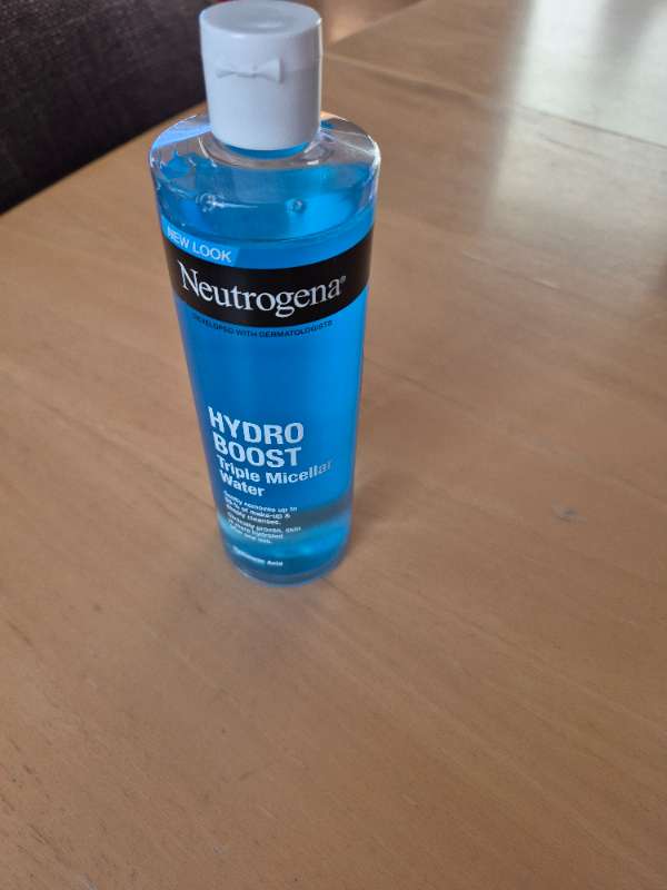 Nautrogena Micellar water