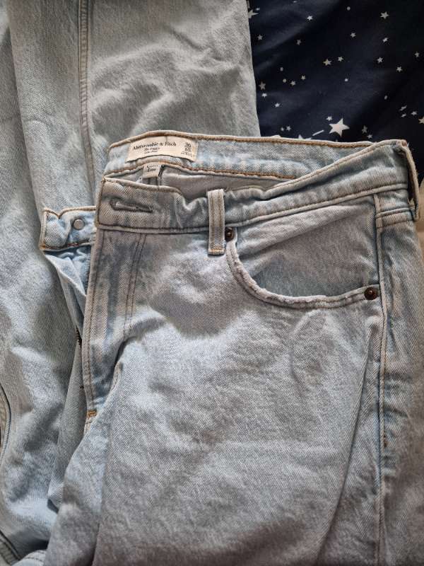 Abecrombie baggy