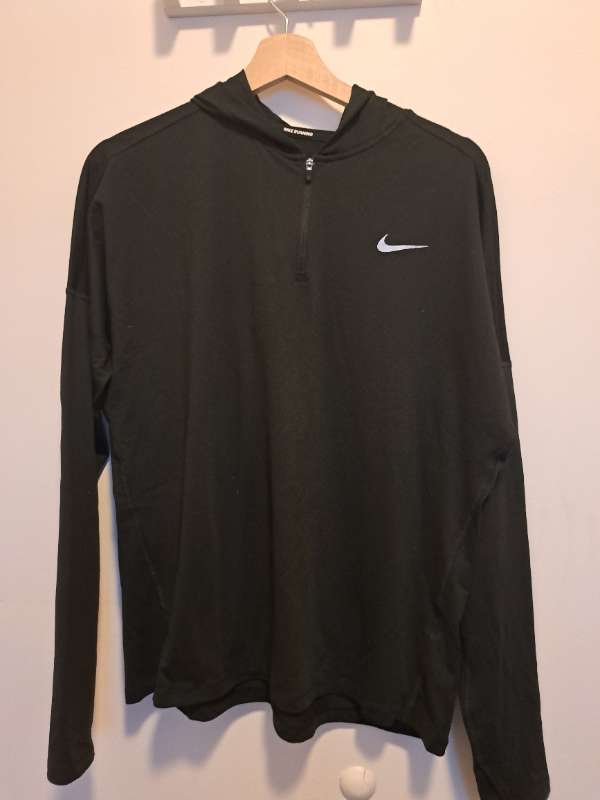 Nike dri-fit st.L